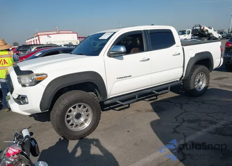 2017 Toyota Tacoma Limited z USA, uszkodzony, nr VIN 3TMEZ5CN9HM028310